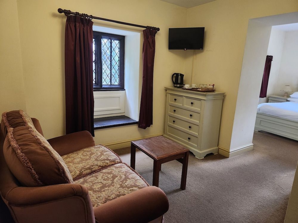 Langley Inn Double Room 14