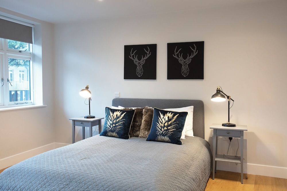 Deluxe Apartment