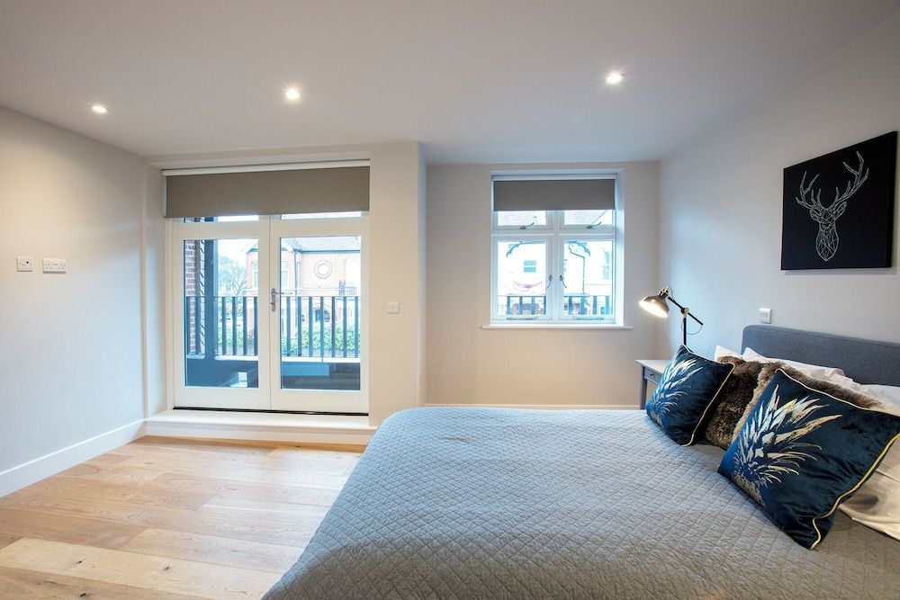 Deluxe Apartment
