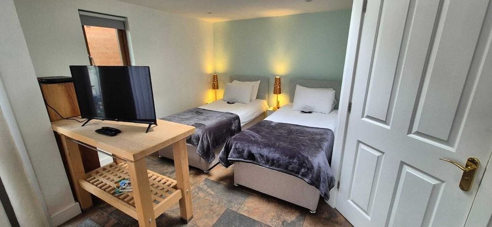 Oak Tree Rooms Double or Twin Room (Room 6 Garden Annexe) 2