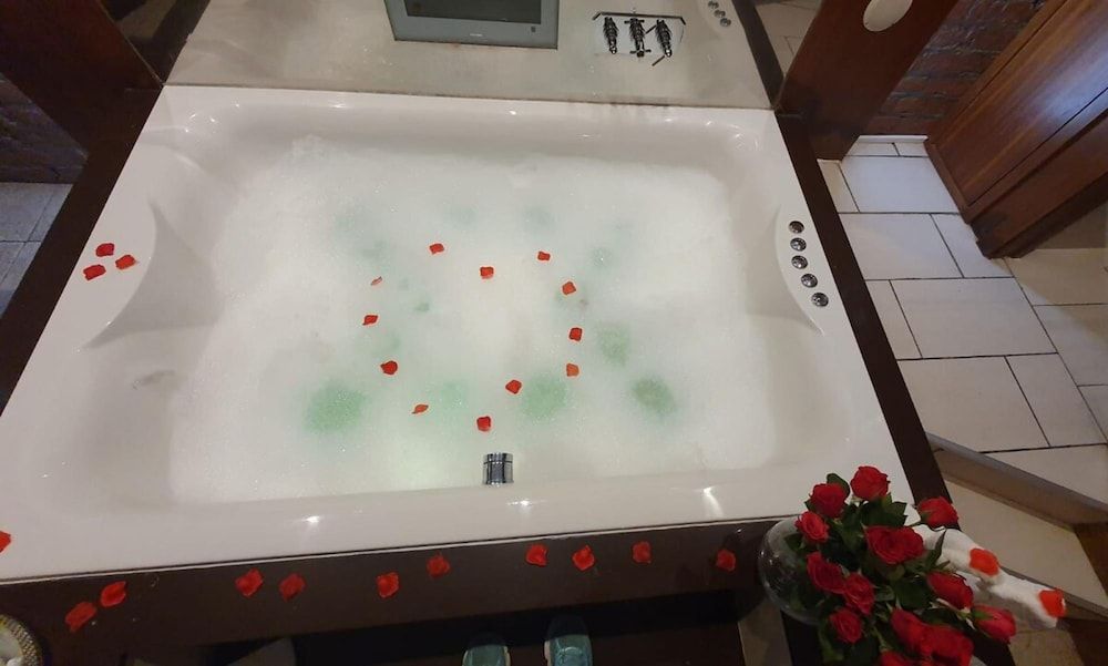 The Famous Floor Sleeps 26 and Group Acc Sleeps30 Apartment 39