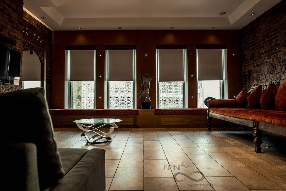 The Famous Floor Sleeps 26 and Group Acc Sleeps30 Apartment 46