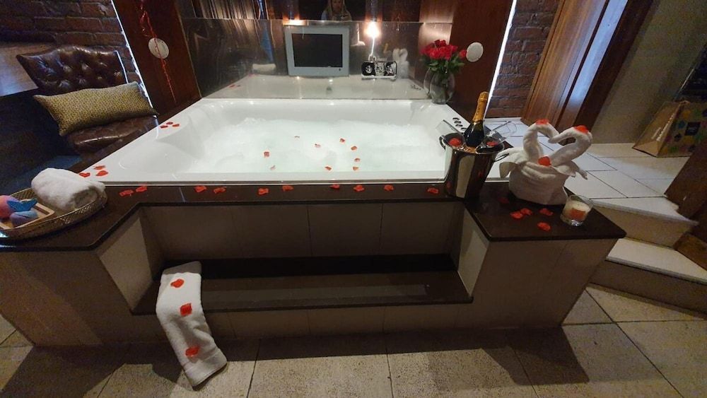 The Famous Floor Sleeps 26 and Group Acc Sleeps30 Apartment 41