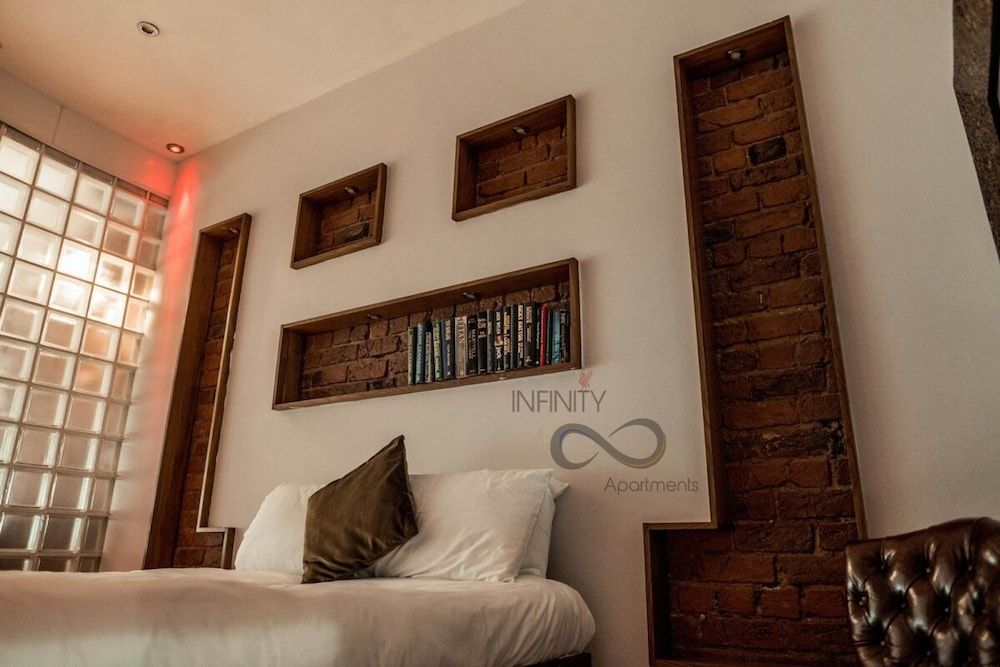 The Famous Floor Sleeps 26 and Group Acc Sleeps30 Apartment 51