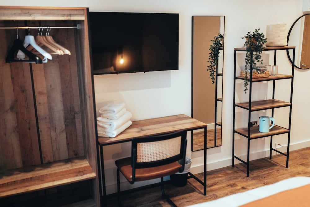 Kings Head Usk Double Room 9