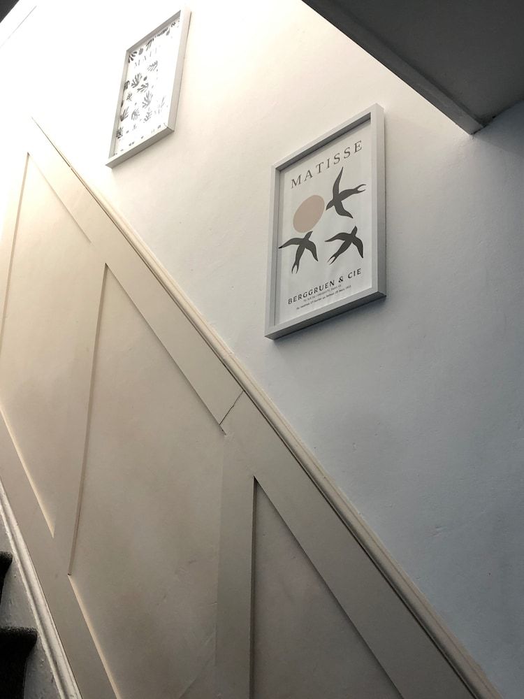 Spacious 2-bed Near Etihad-games Room-free Parking House 27