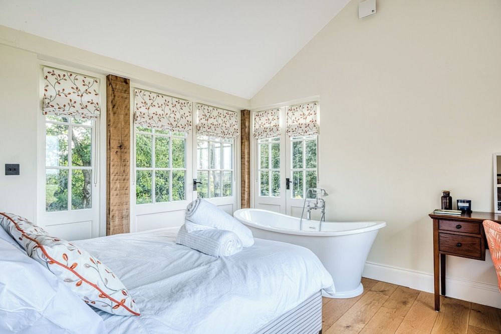 The Cider Barn - Gorgeous 2BD Near Bath