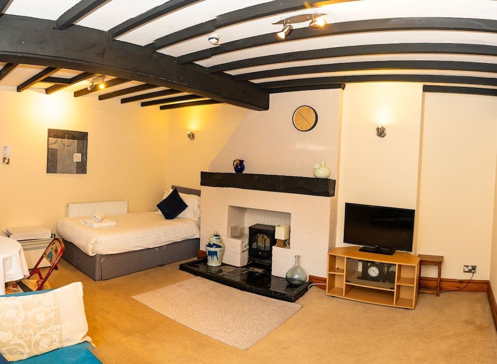 The George Hotel Suite, Ensuite 6