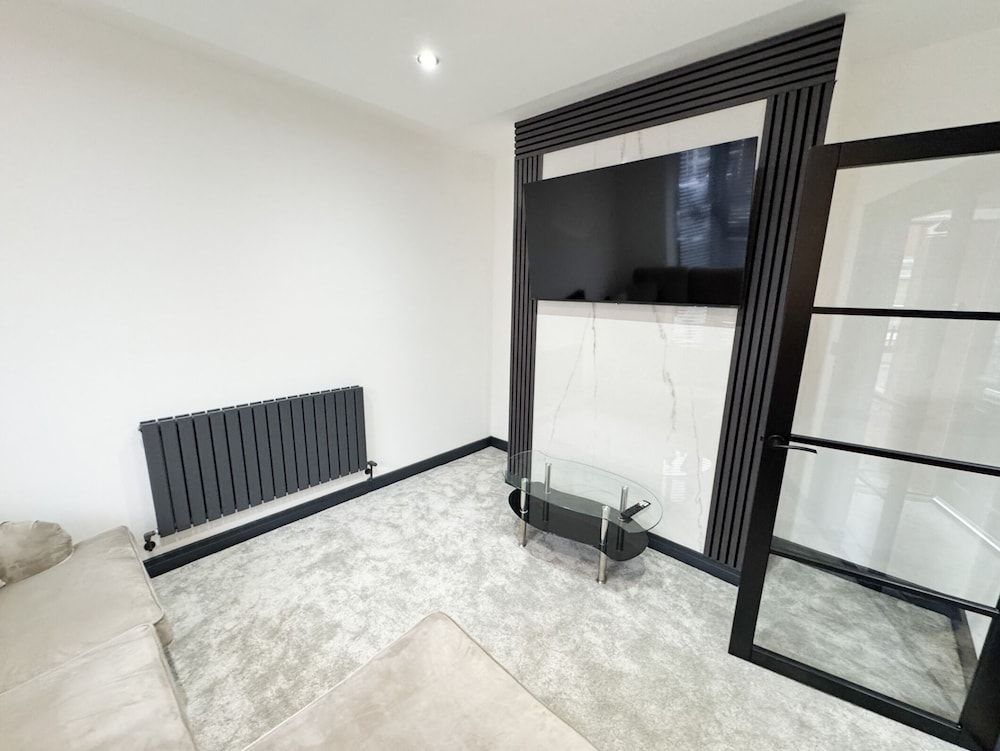 Miles House Luxury House, Private Bathroom 19