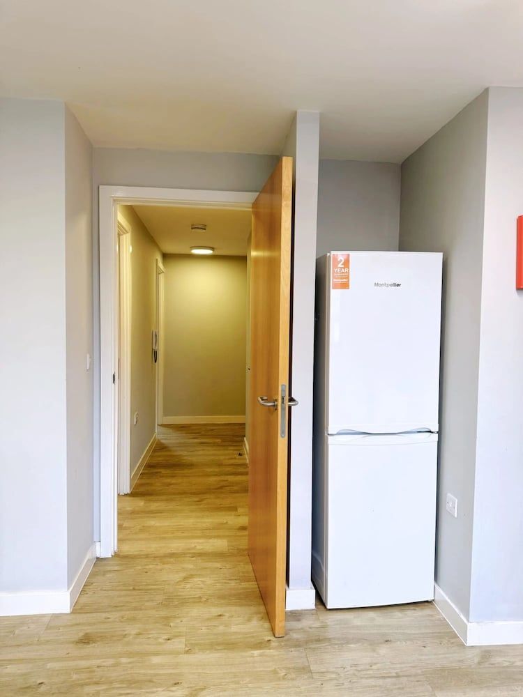 Manor Park Court Apartment, 1 Bedroom, Non Smoking 9