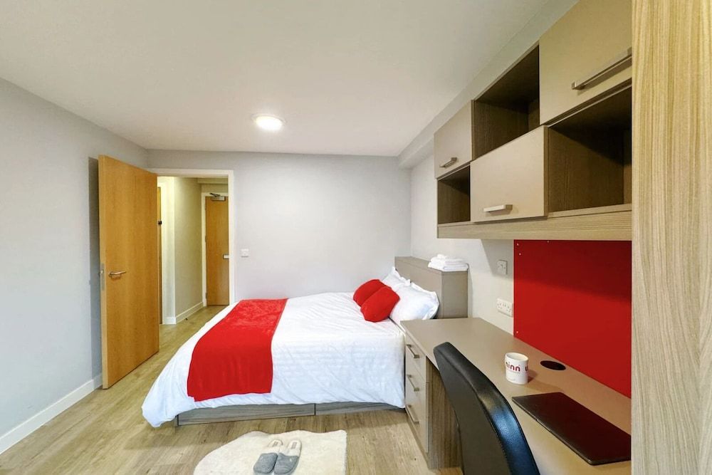 Manor Park Court Apartment, 1 Bedroom, Non Smoking 3