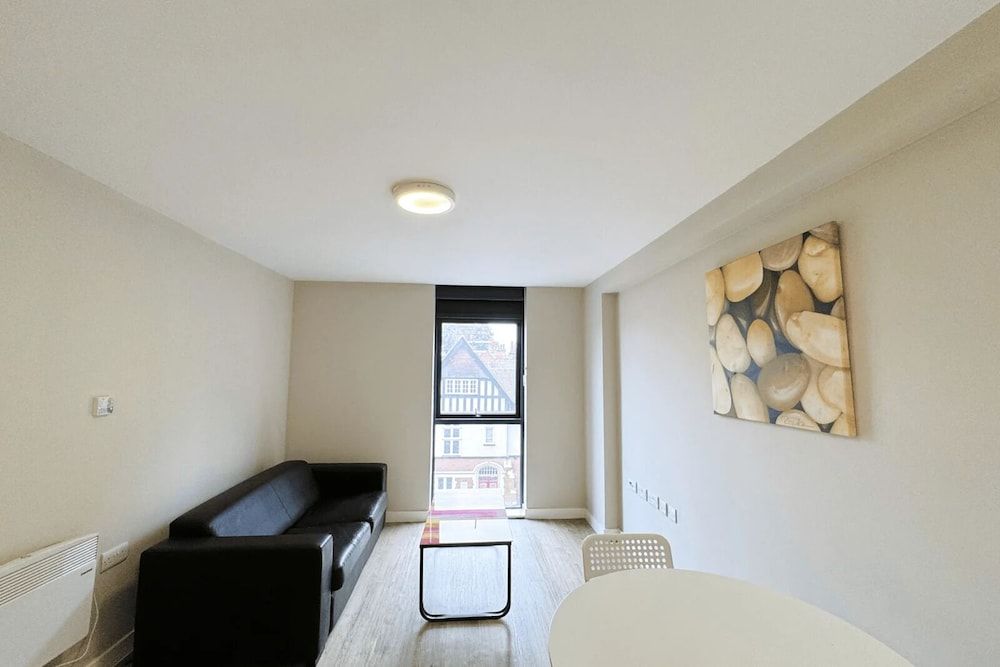 Manor Park Court Apartment, 1 Bedroom, Non Smoking 10