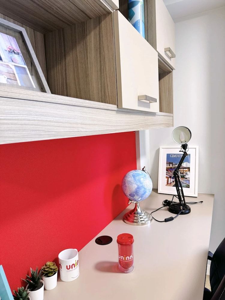 Manor Park Court Apartment, 1 Bedroom, Non Smoking 7