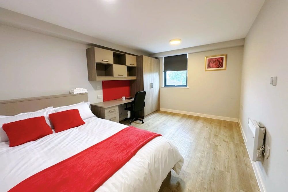 Manor Park Court Apartment, 1 Bedroom, Non Smoking