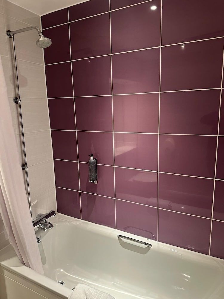 Premier Roomz Two Mills Premier Double Room 5