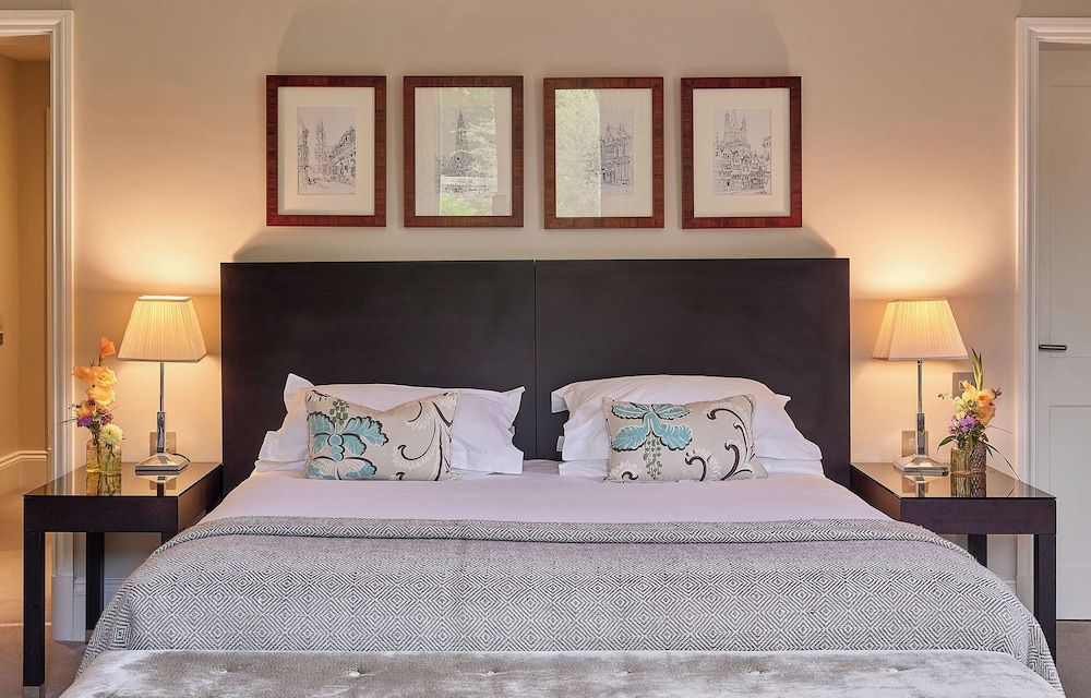 Bowood Hotel Spa and Golf Resort Luxury Suite, Courtyard View 2