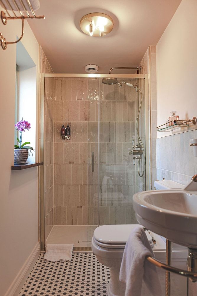 The Boars Head Traditional Double Room 3