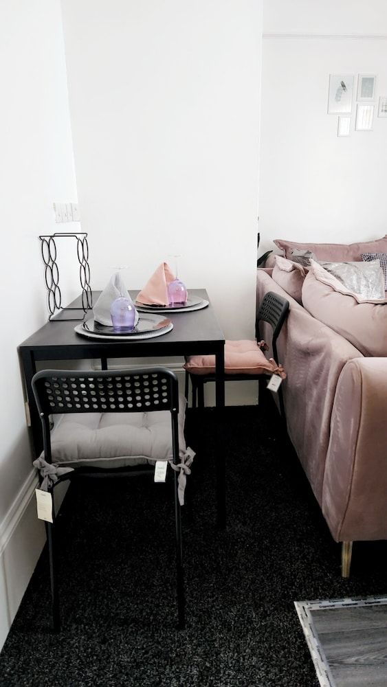 Wolverhampton City Centre - 1-bed Flat - Sleeps 3 Apartment 10