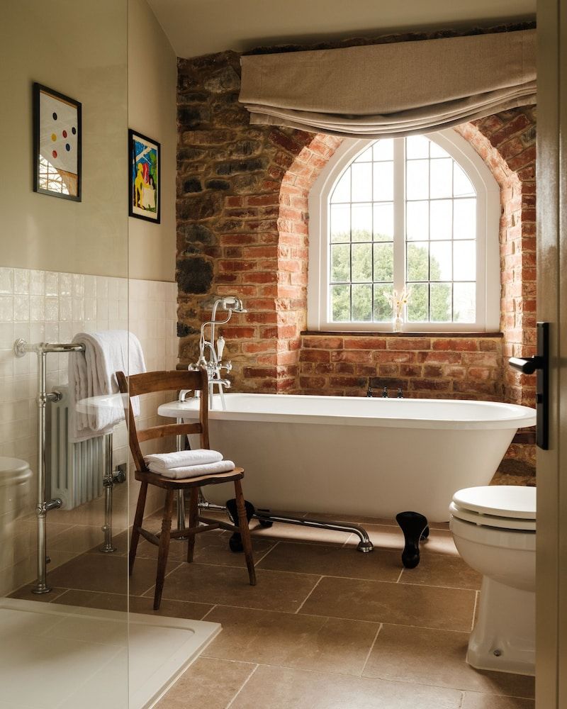 The Manor House Inn Premium Double Room, Ensuite 8