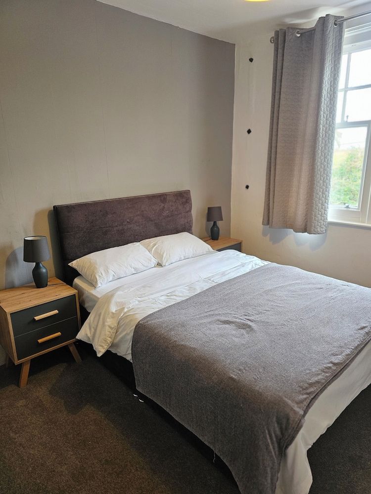 Double Room, Hill View
