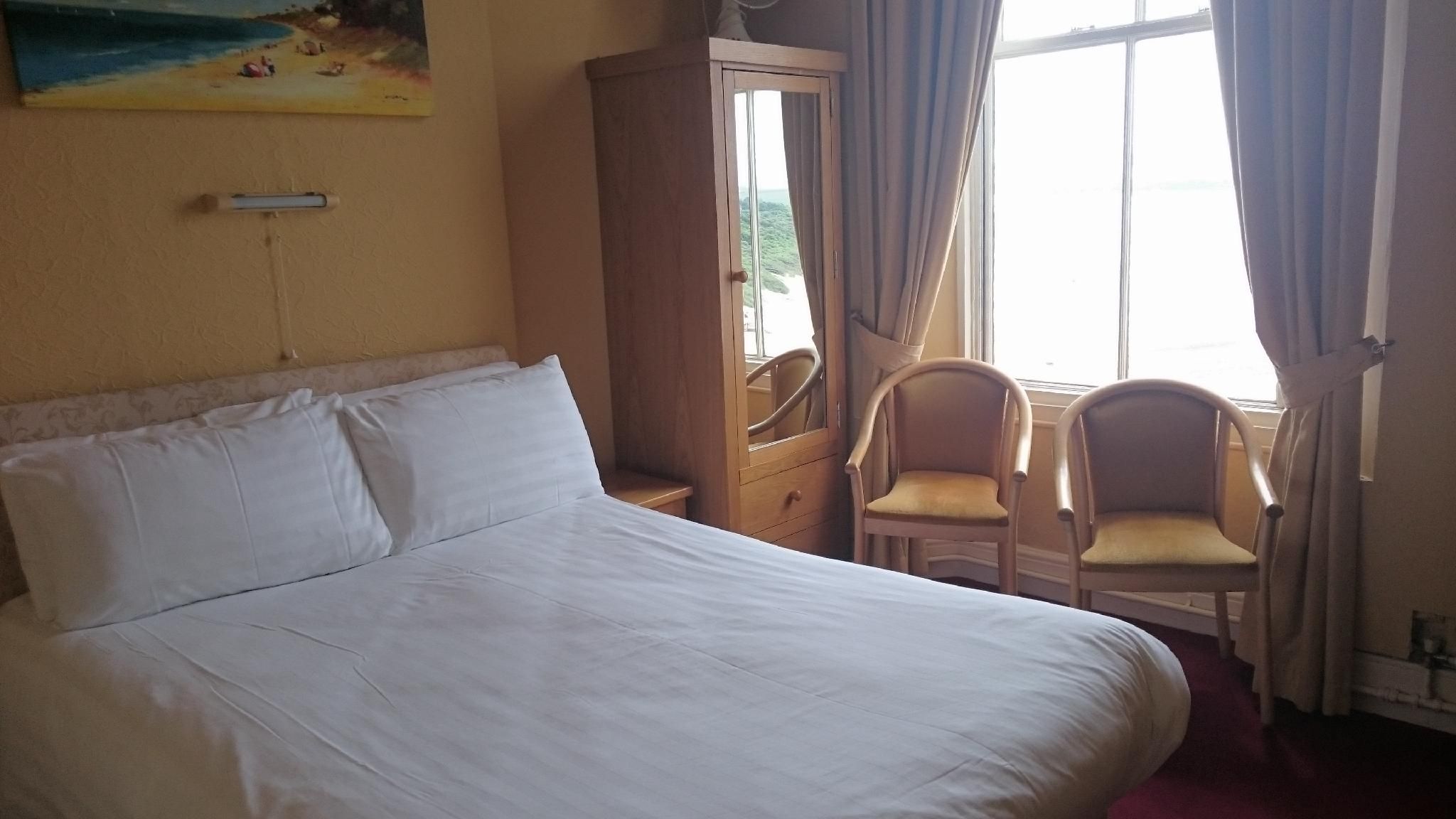 Compact Double Room