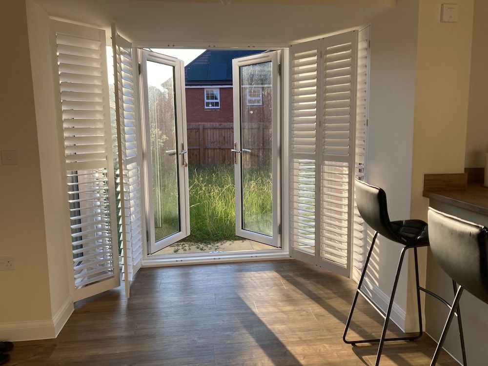 House-sleeps 8-parking-garden House 4