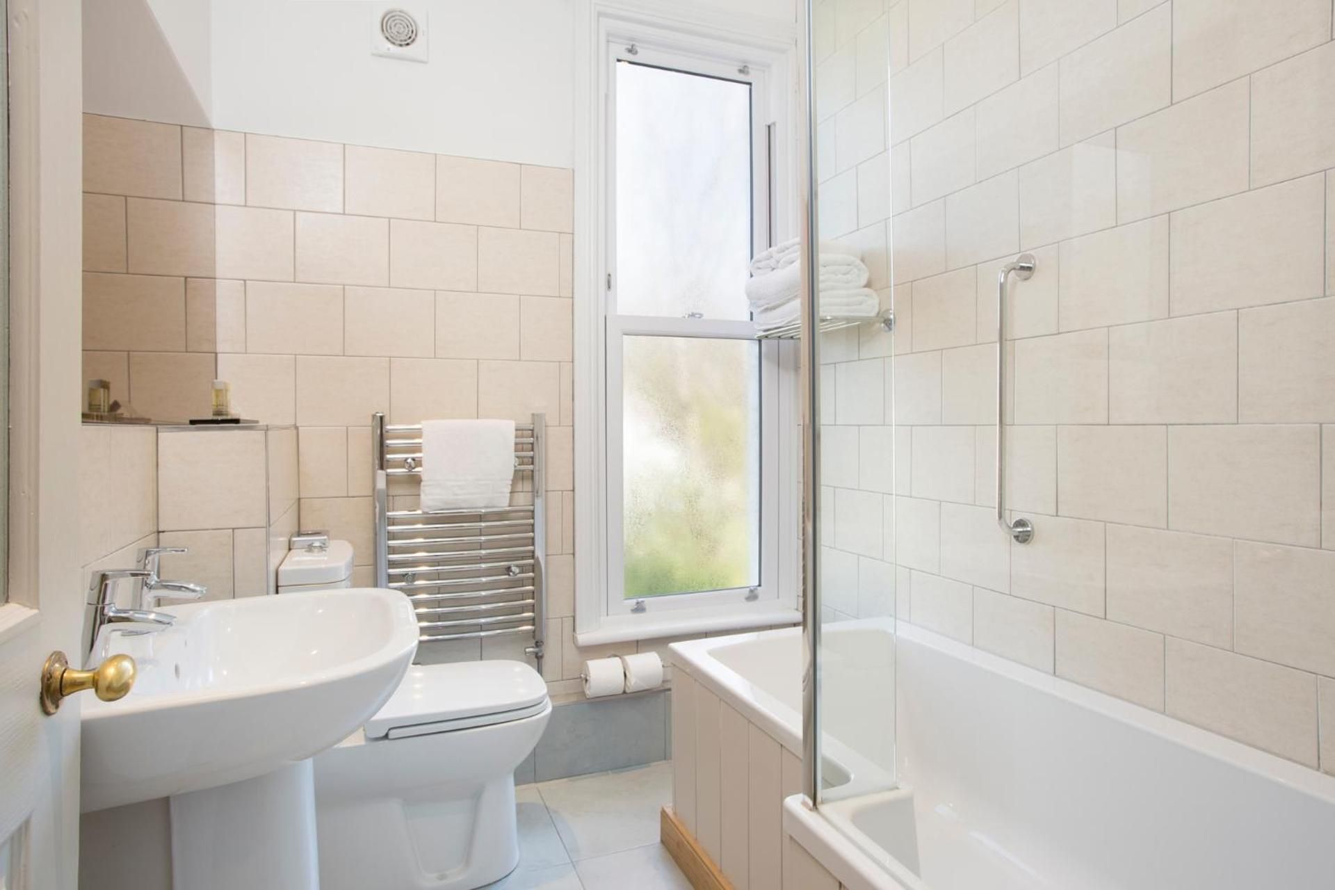 Deluxe Double Room with Balcony and Sea View