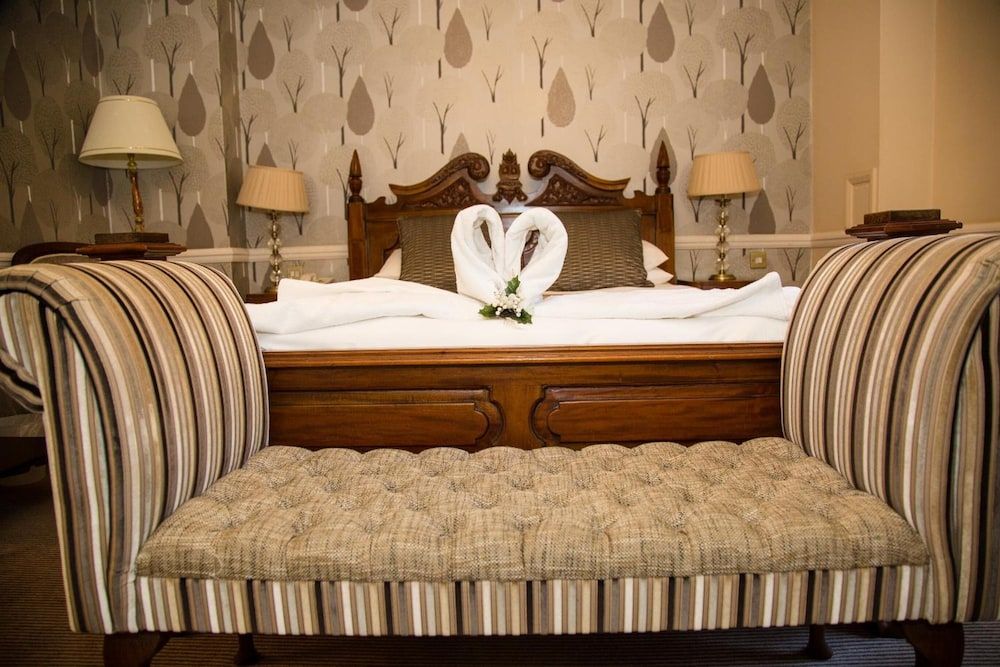 Saracens Head Towcester by Greene King Inns Superior Room