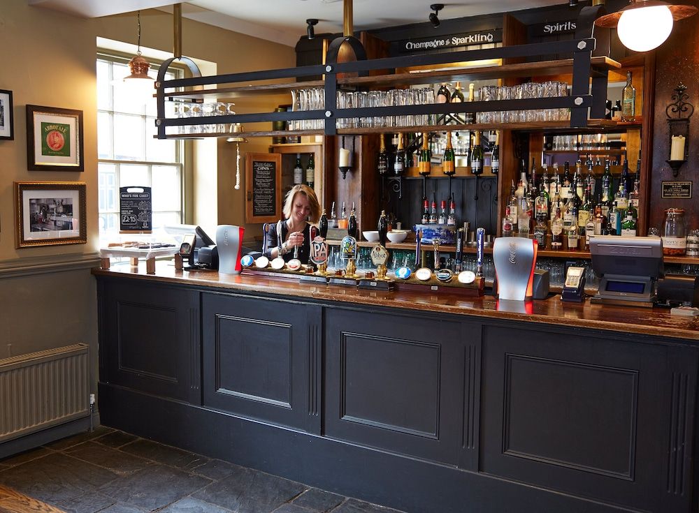 Cock Hotel Stony Stratford by Greene King Inns