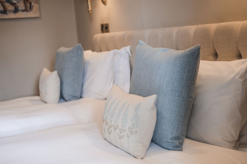 Room (Comfy)