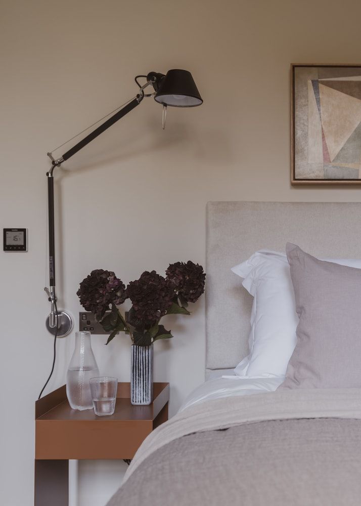 Leighton House Double or Twin Room 9