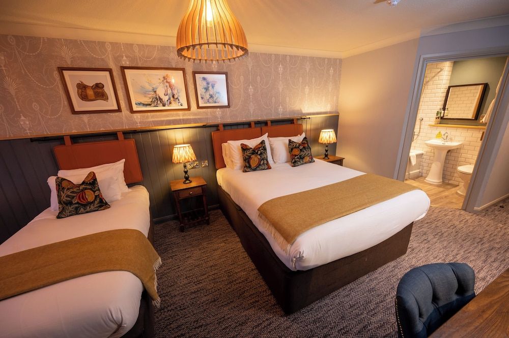 The Ely Hotel by Greene King Inns Basic Quadruple Room, Multiple Beds 2