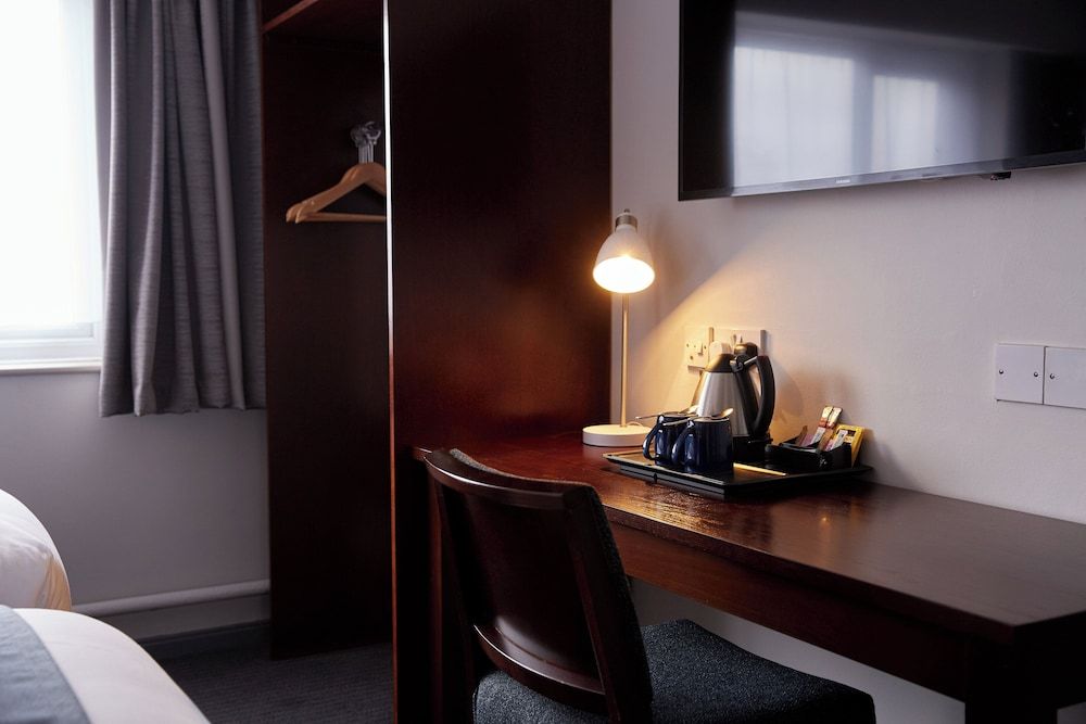 The Chase Hotel by Greene King Inns Twin Room 15