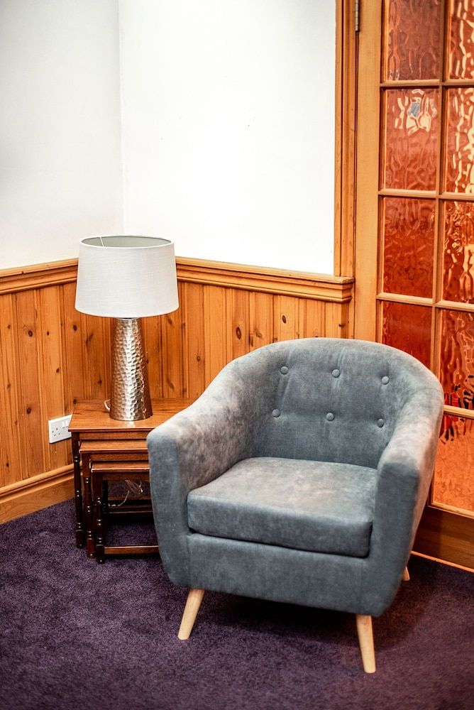 Trivelles Waterhall Country Hotel - Gatwick Single Room 16