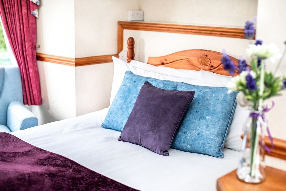 Trivelles Waterhall Country Hotel - Gatwick Double Room 26