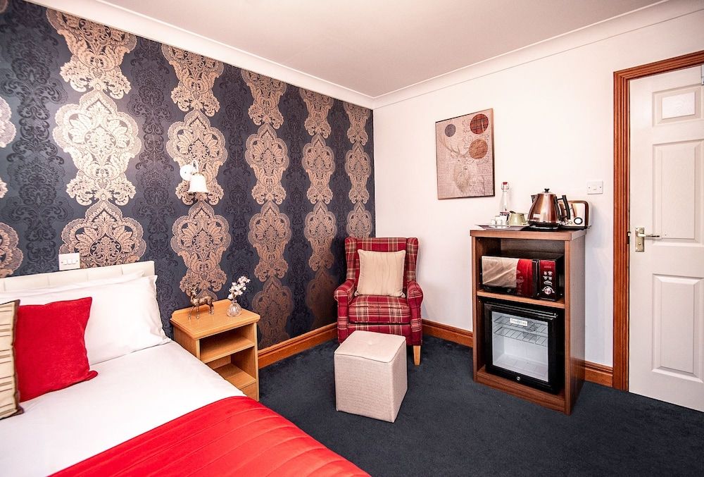 Trivelles Waterhall Country Hotel - Gatwick Double Room 13