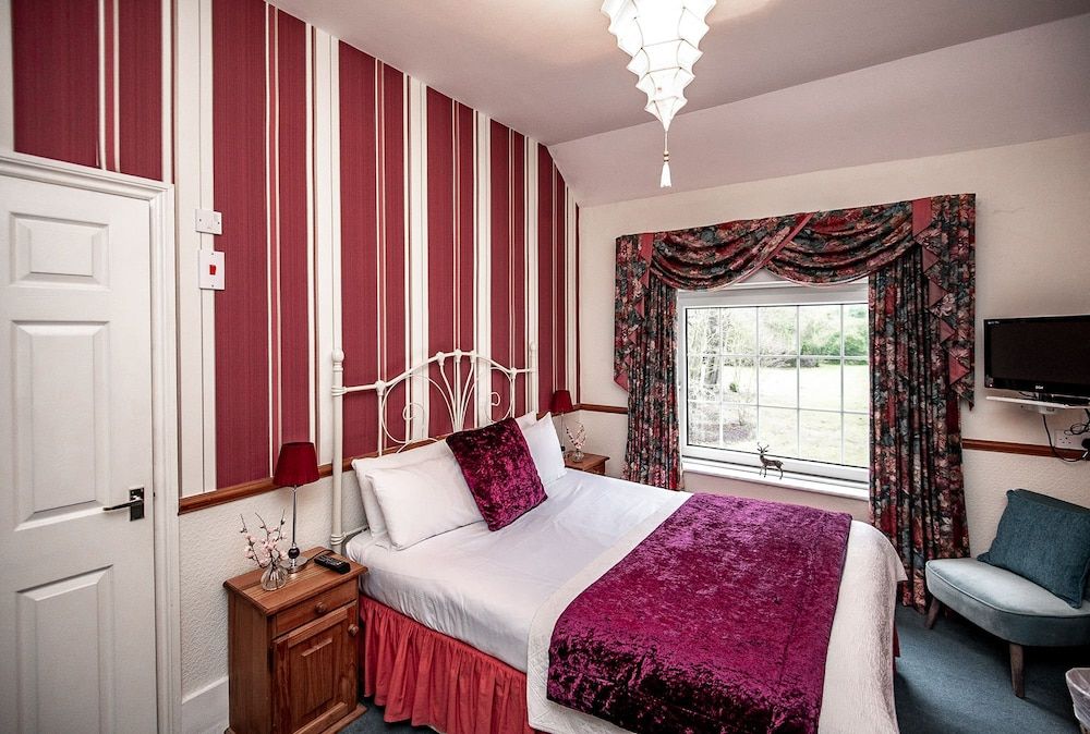 Trivelles Waterhall Country Hotel - Gatwick Double Room 21