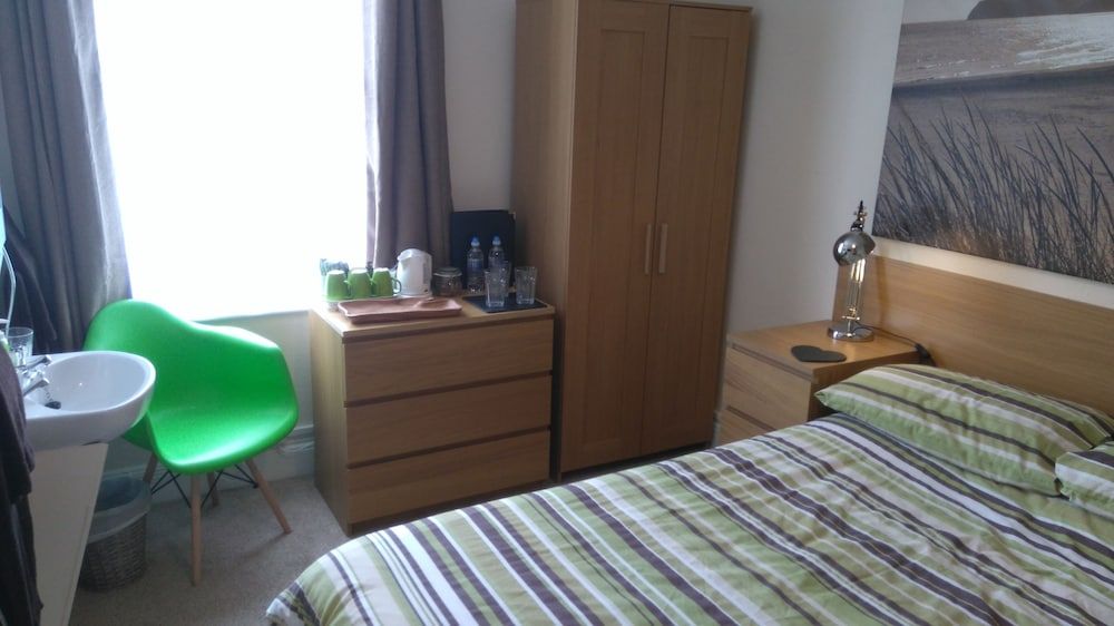 Driftwood B&B Family room - En suite 12