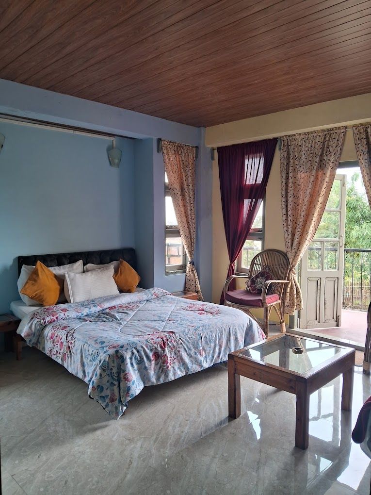 La Kupar Inn Standard Double Bed Room with Balcony (Garden View) 5