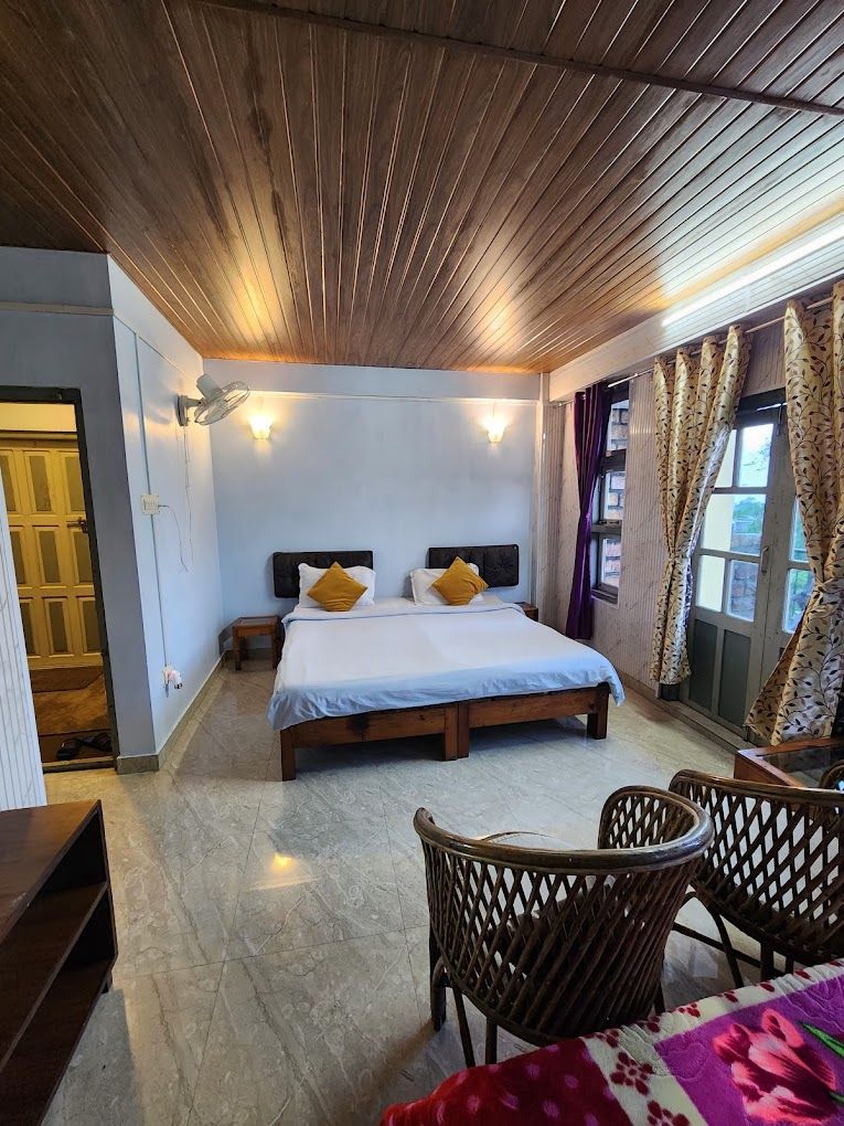 La Kupar Inn Standard Double Bed Room with Balcony (Garden View) 6