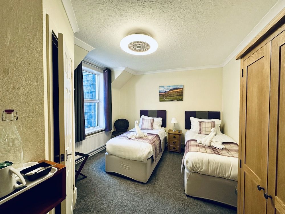 Twin Room, Ensuite (Room 9, 1st Floor)