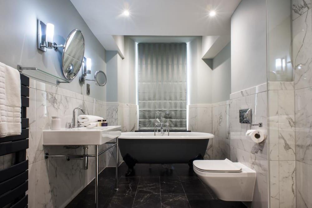 Kinnettles Hotel and Spa Standard Studio, 1 King Bed 2