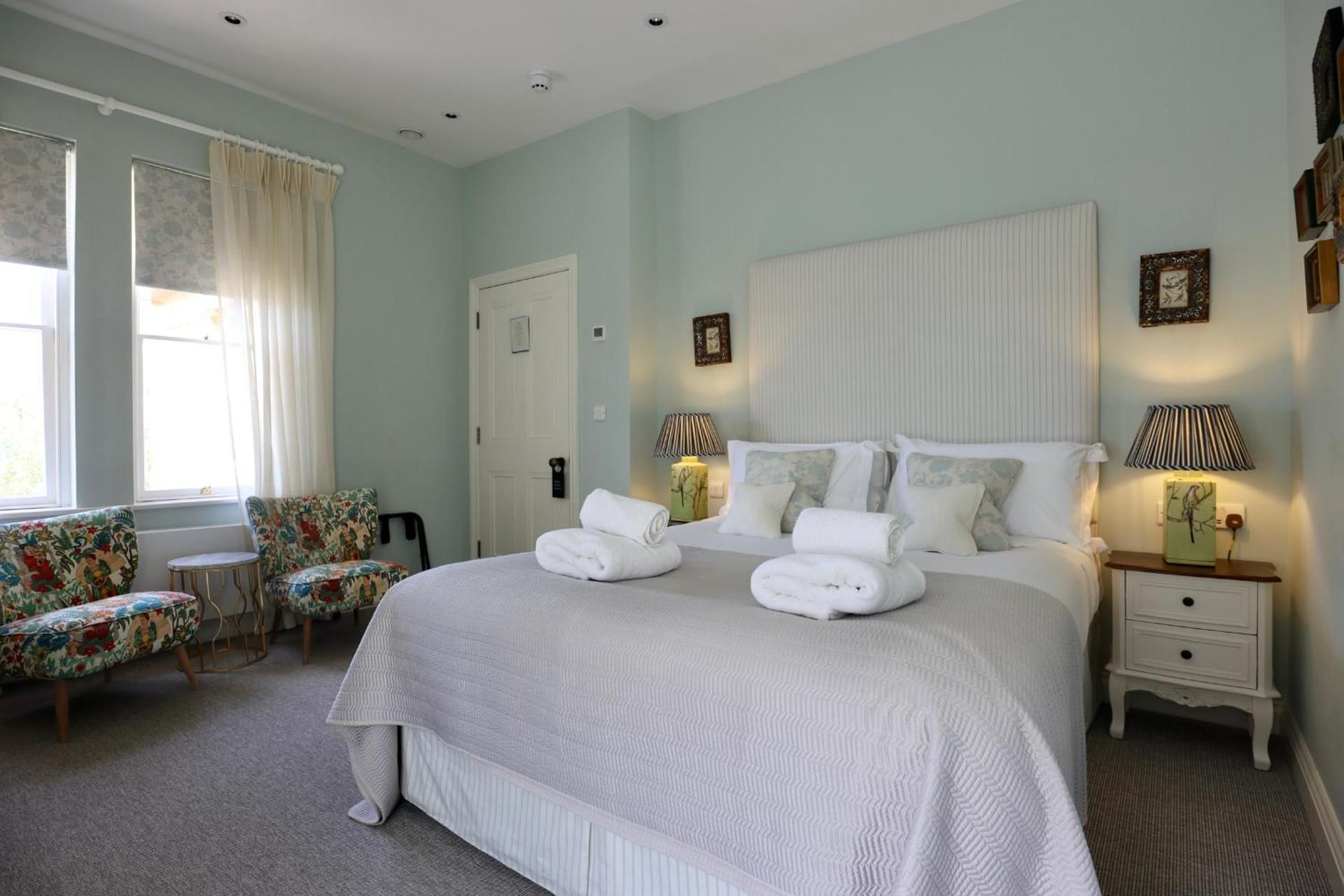 Executive City Room