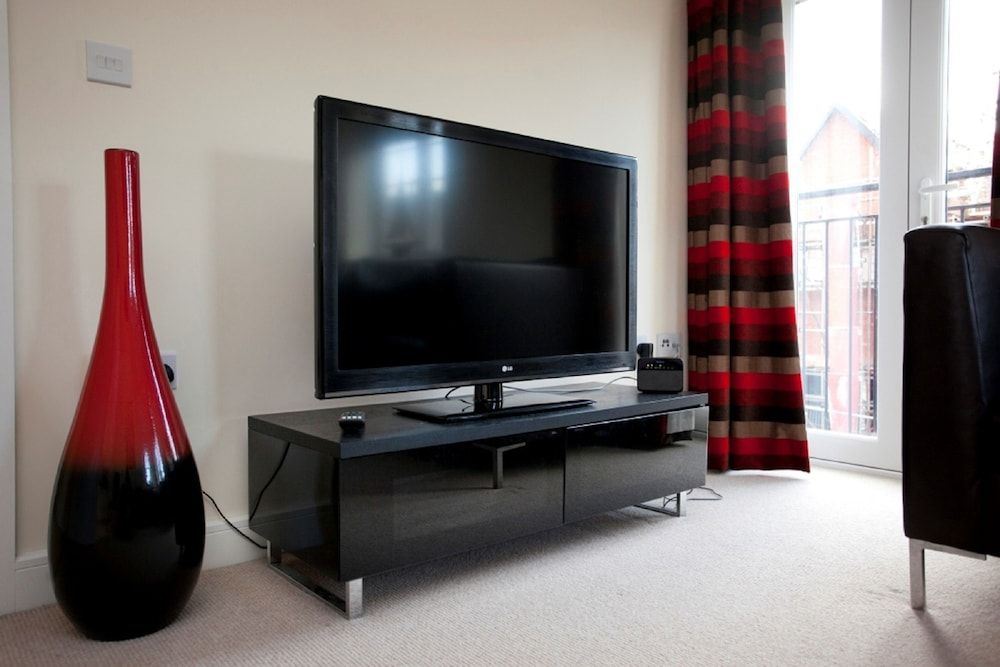 The Coach House Apartment, 2 Bedrooms 11