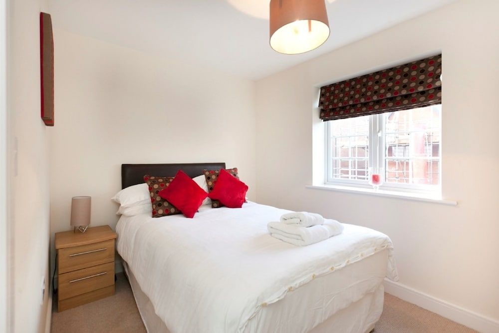 The Coach House Apartment, 2 Bedrooms 3