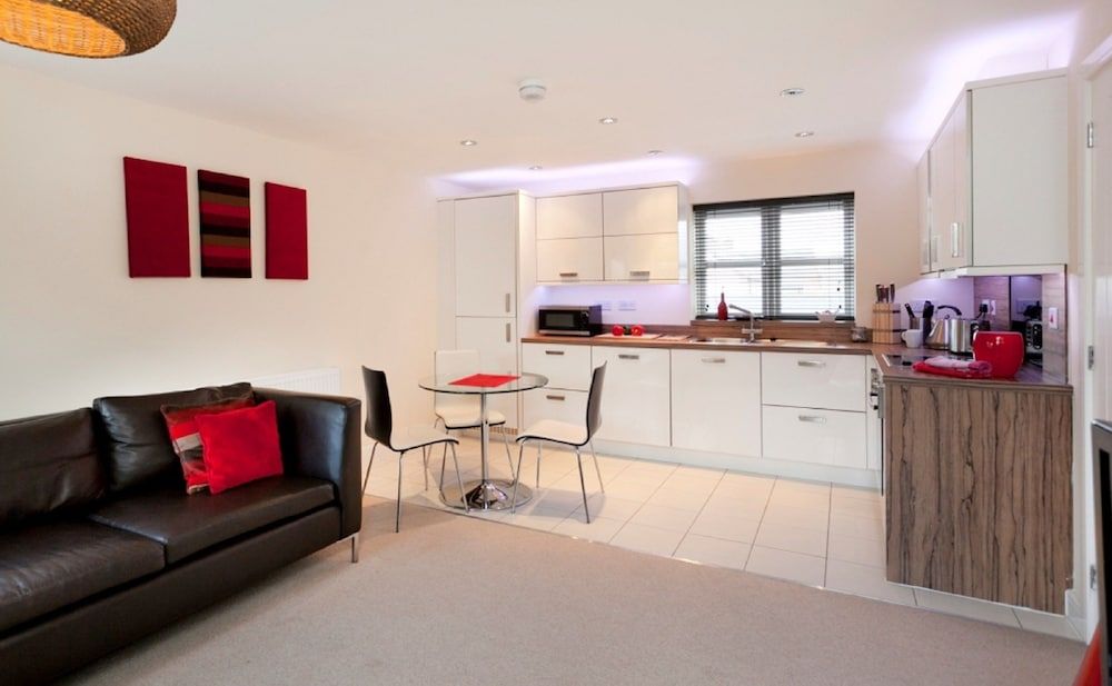 The Coach House Apartment, 2 Bedrooms 10