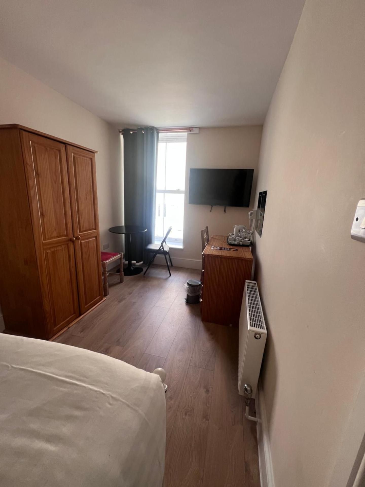 Standard Family, Firstfloor