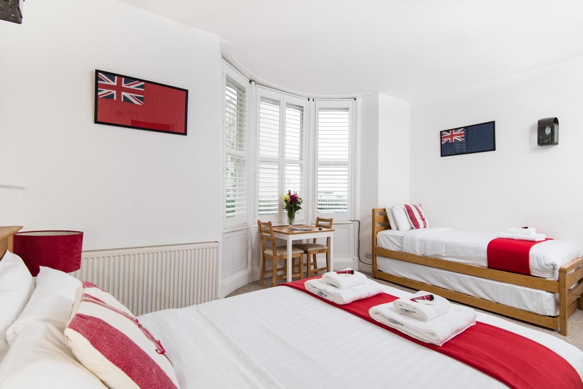 Quadruple Room with Private Bathroom