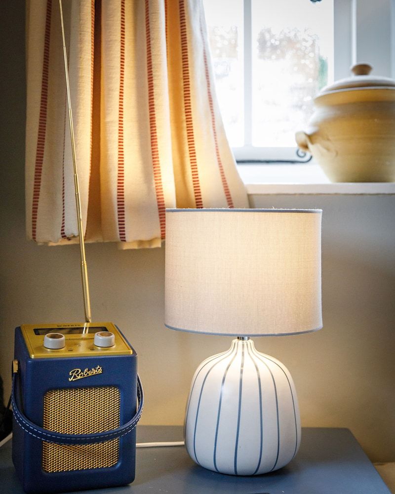 Cley Windmill Deluxe Double Room, Ensuite, Garden View (Millers Room) 5