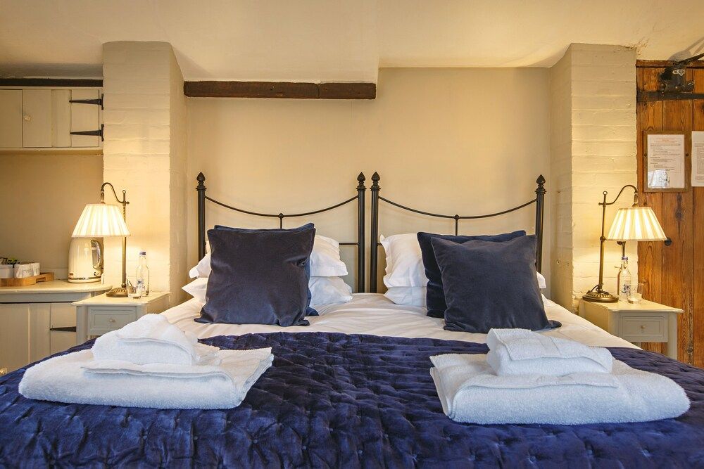 Cley Windmill Family Double or Twin Room, Ensuite (Barley Bin) 4